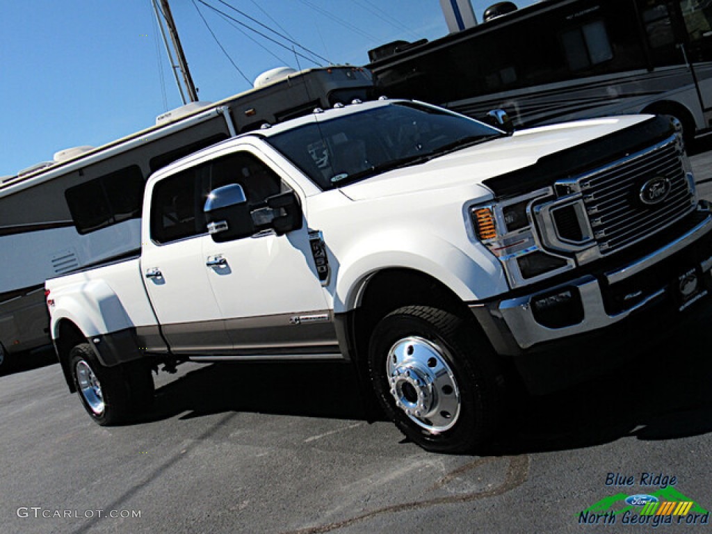 2020 F450 Super Duty King Ranch Crew Cab 4x4 - Star White Metallic Tri-Coat / King Ranch Java photo #35