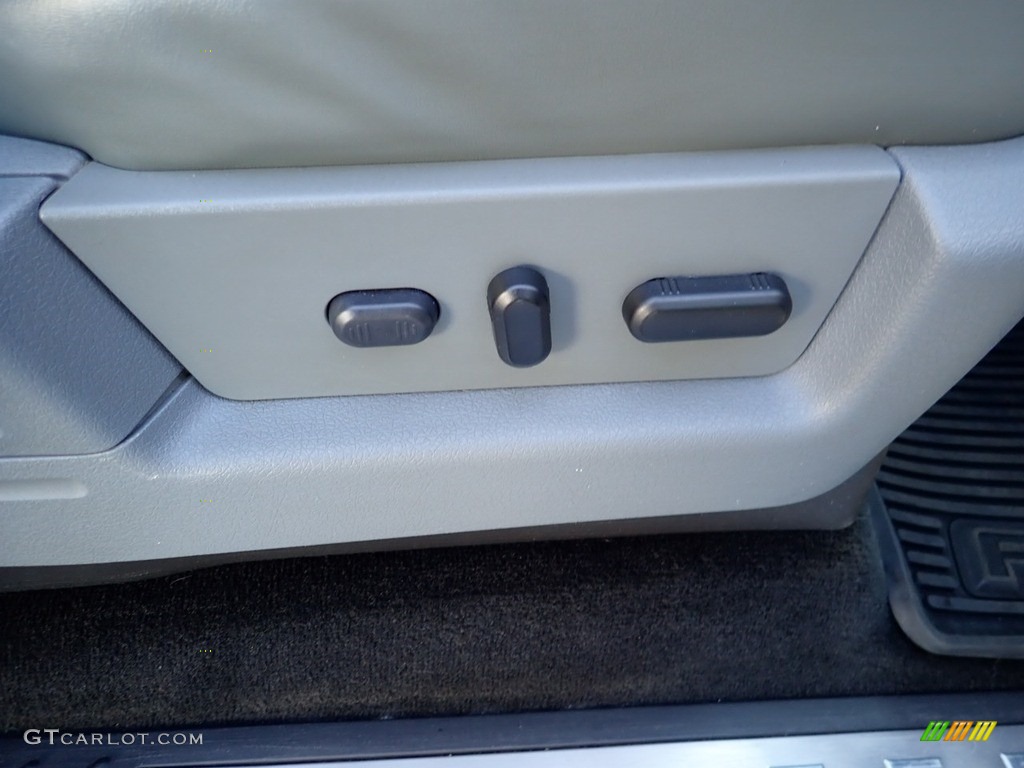 2011 F150 Lariat SuperCrew 4x4 - White Platinum Metallic Tri-Coat / Steel Gray/Black photo #16