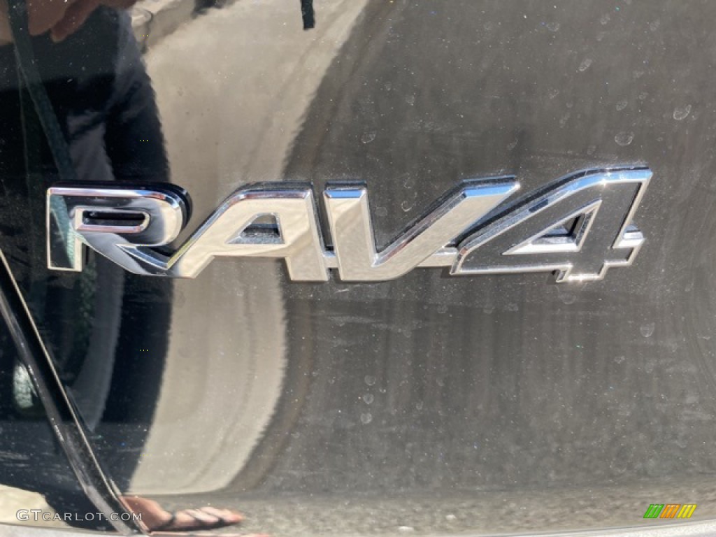 2021 RAV4 XLE AWD Hybrid - Midnight Black Metallic / Black photo #25