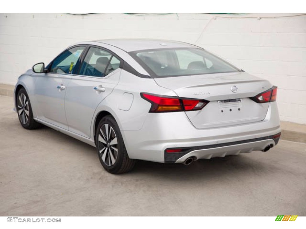 Brilliant Silver Metallic 2019 Nissan Altima SL Exterior Photo #139971034