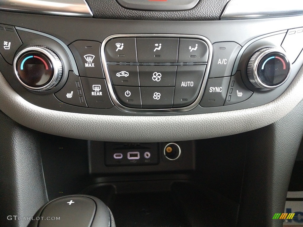 2021 Chevrolet Equinox Premier Controls Photos
