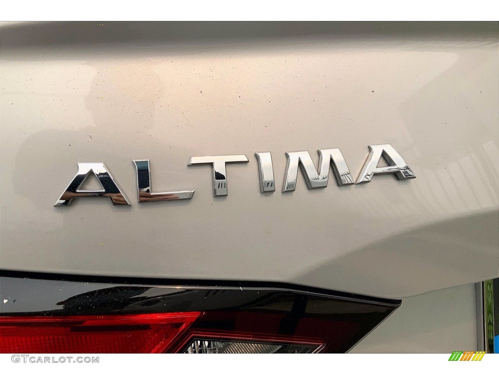 2019 Nissan Altima SL Marks and Logos Photo #139972108