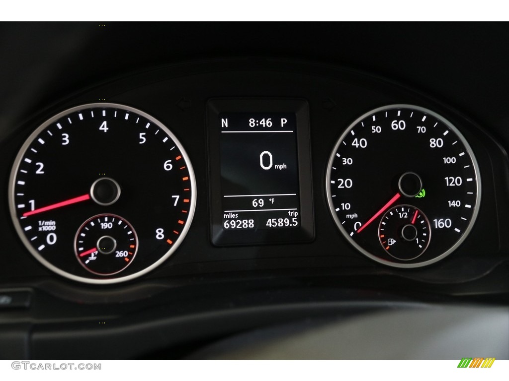 2012 Tiguan SE - Deep Black Metallic / Black photo #8