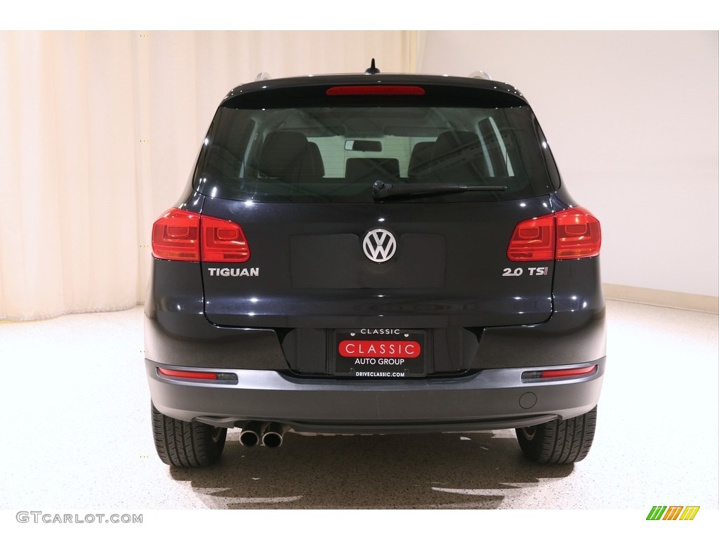 2012 Tiguan SE - Deep Black Metallic / Black photo #17