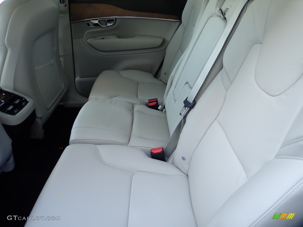 Blonde/Charcoal Interior 2021 Volvo XC90 T6 AWD Momentum Photo #139978000