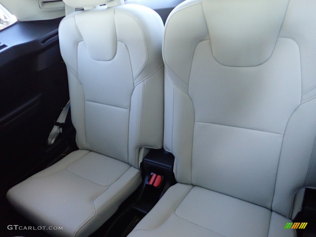 Blonde/Charcoal Interior 2021 Volvo XC90 T6 AWD Momentum Photo #139978021