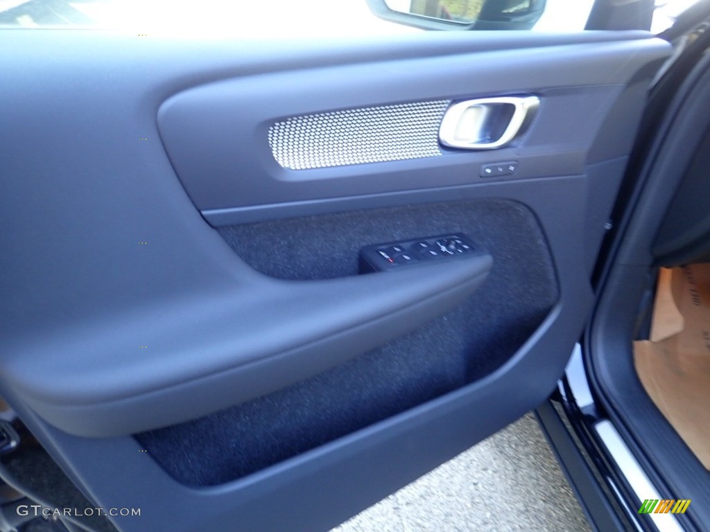 2021 Volvo XC40 T5 R-Design AWD Charcoal Door Panel Photo #139979155