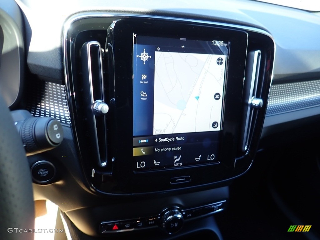 2021 Volvo XC40 T5 R-Design AWD Controls Photos