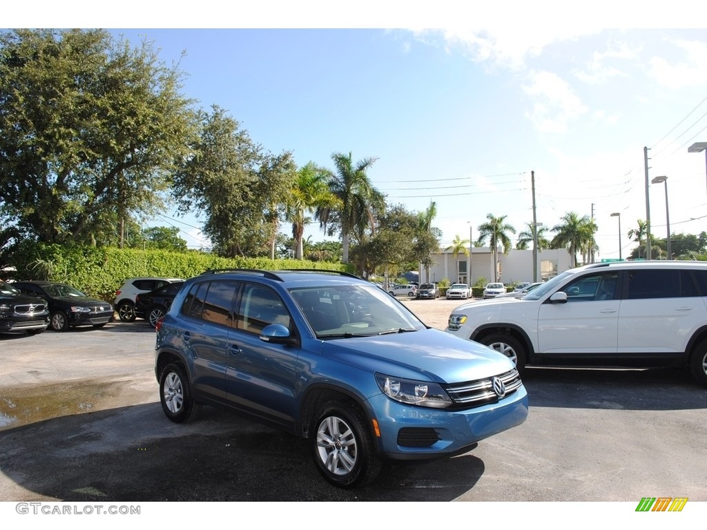 2017 Tiguan S - Pacific Blue Metallic / Charcoal photo #1