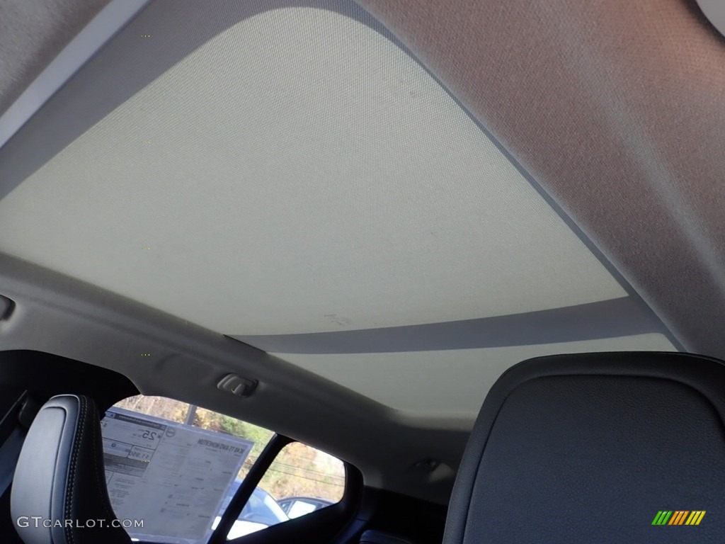 2021 XC40 T5 Momentum AWD - Thunder Grey Metallic / Charcoal photo #13