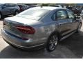 Platinum Gray Metallic - Passat R-Line Photo No. 9