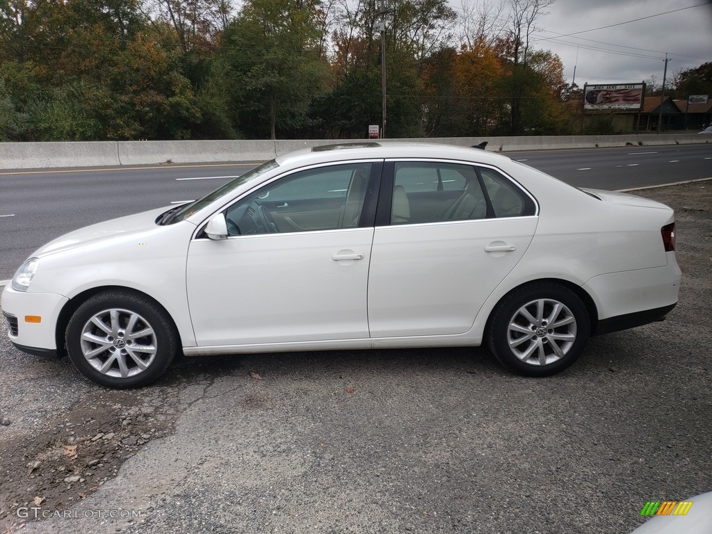 2010 Jetta SE Sedan - Candy White / Cornsilk Beige photo #4