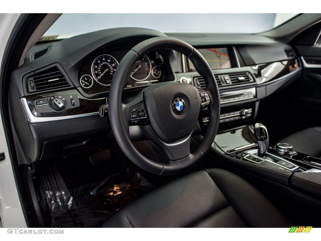 2015 5 Series 528i Sedan - Alpine White / Black photo #15