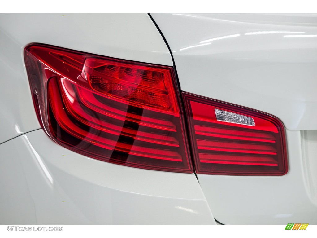 2015 5 Series 528i Sedan - Alpine White / Black photo #19