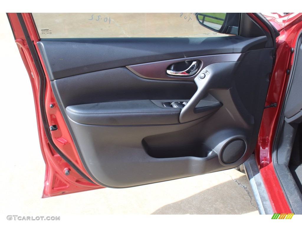 2016 Nissan Rogue S Charcoal Door Panel Photo #139990822
