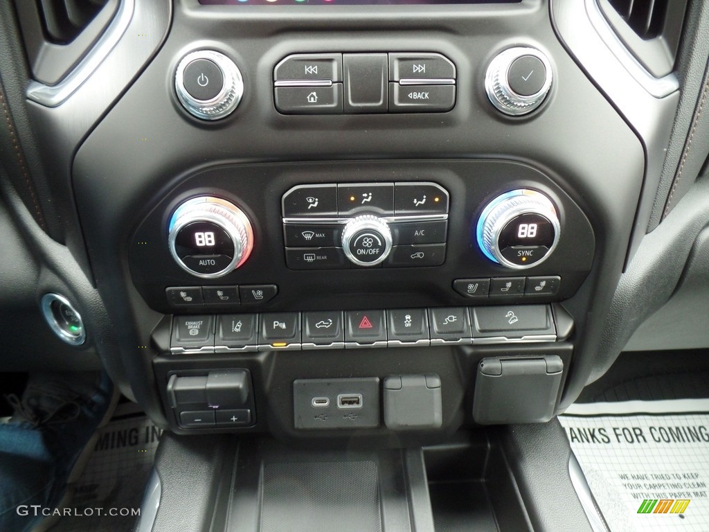 2020 GMC Sierra 2500HD AT4 Crew Cab 4WD Controls Photo #139991044