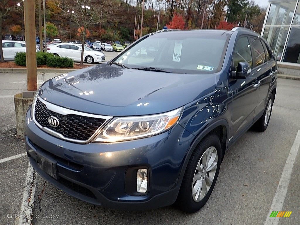 Wave Blue Kia Sorento