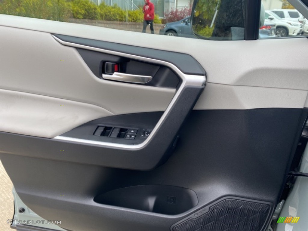 2021 RAV4 XLE AWD Hybrid - Lunar Rock / Light Gray photo #20
