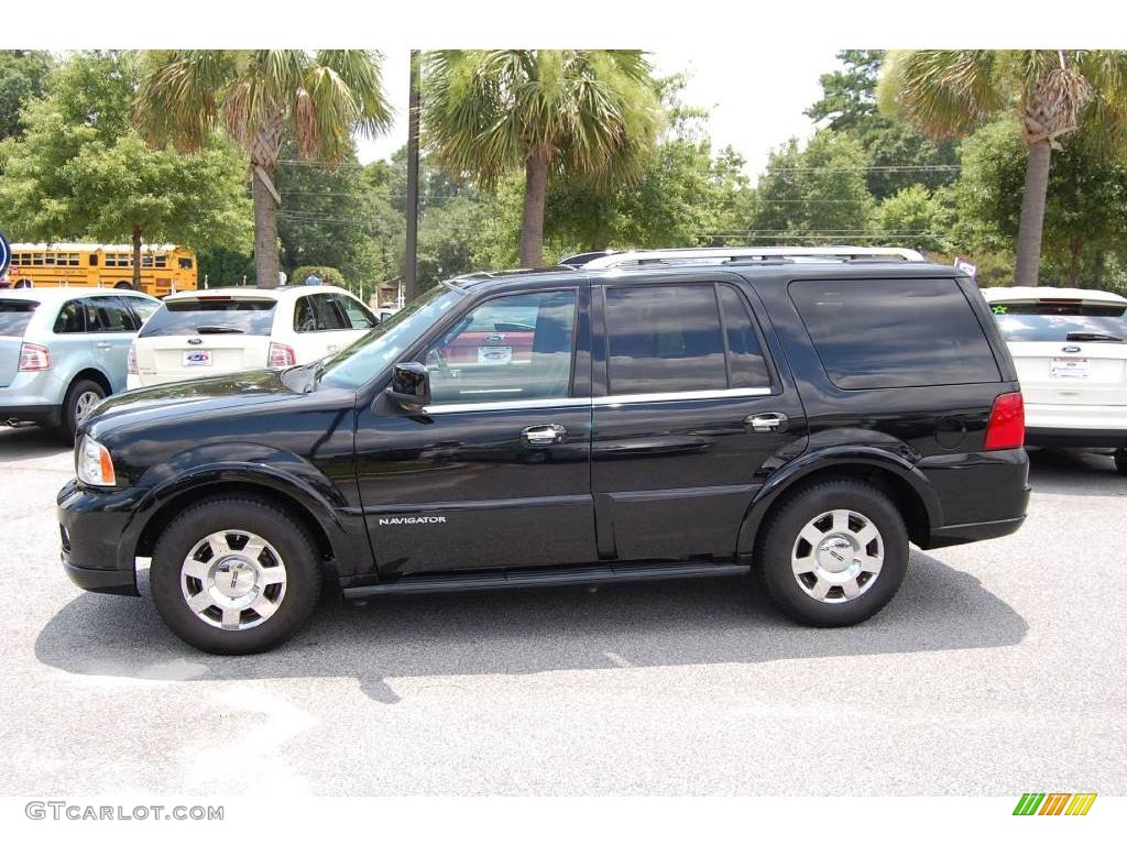 2006 Navigator Luxury 4x4 - Black / Charcoal Black photo #2