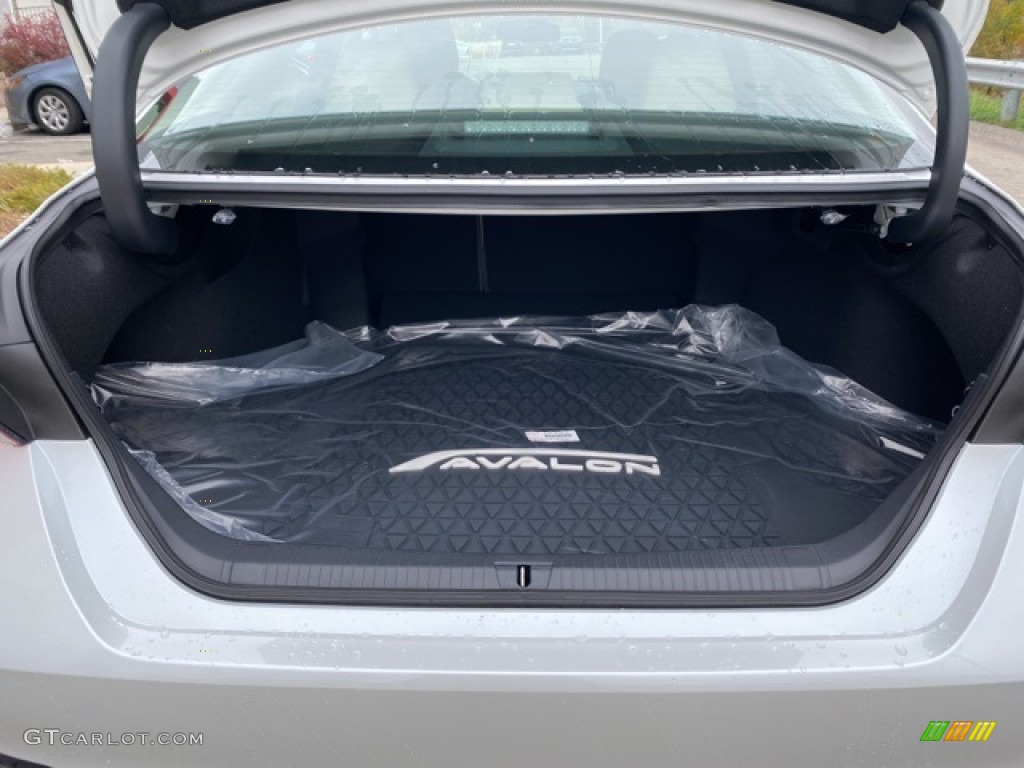 2021 Toyota Avalon Hybrid XSE Trunk Photos