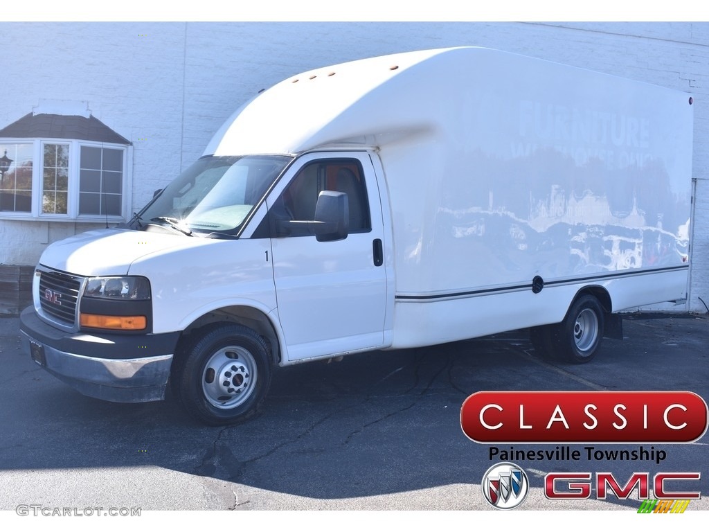 2017 Savana Cutaway 3500 Commercial Moving Truck - Summit White / Pewter photo #1