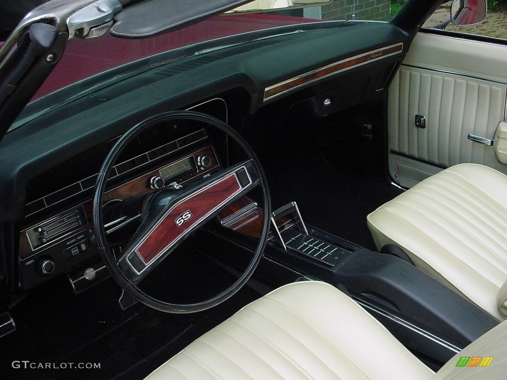 Parchment Interior 1969 Chevrolet Impala SS Convertible Photo #140005531