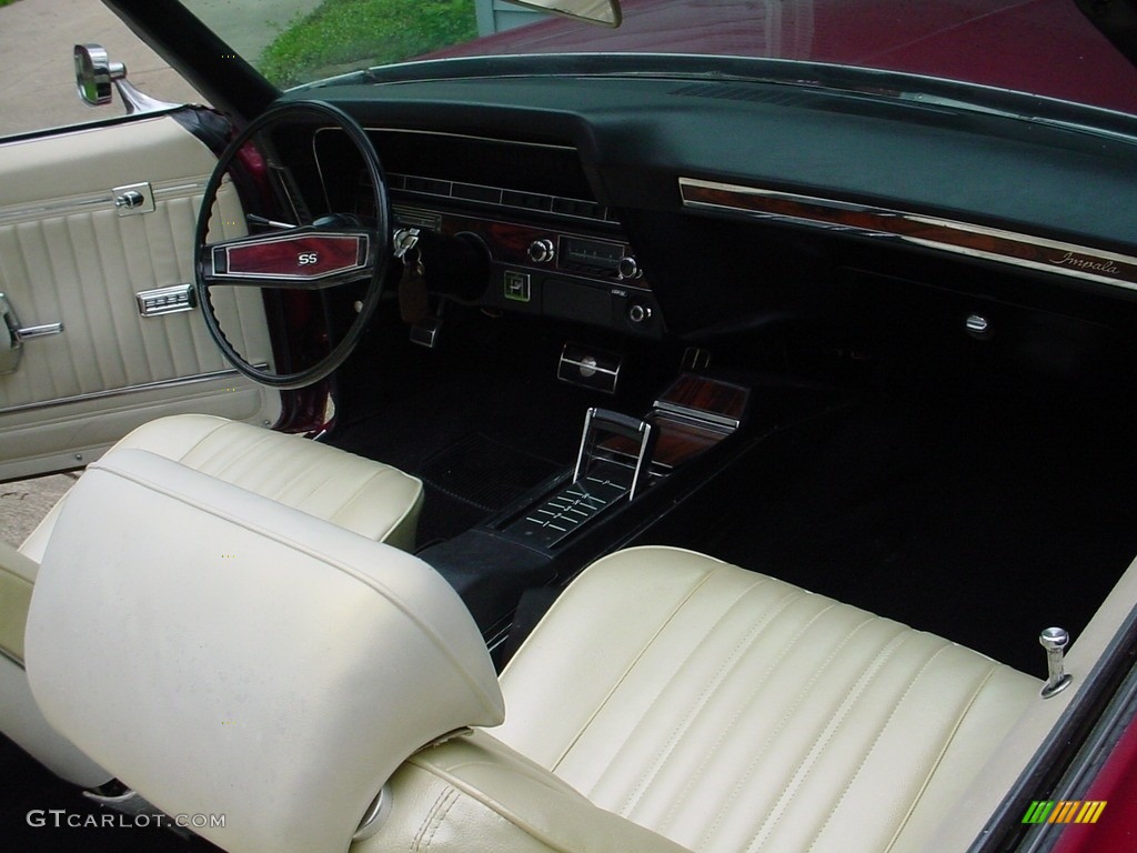 Parchment Interior 1969 Chevrolet Impala SS Convertible Photo #140005555