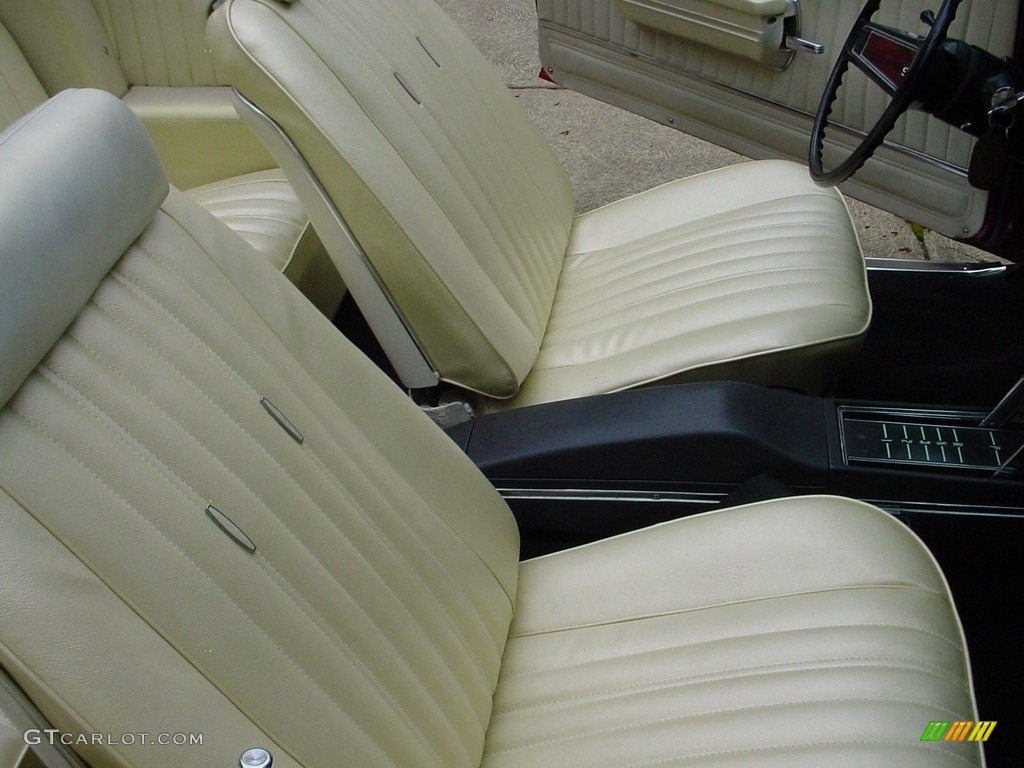 1969 Chevrolet Impala SS Convertible Front Seat Photo #140005582