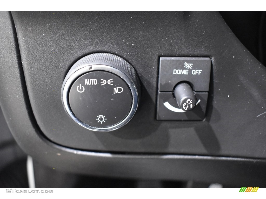 2016 Chevrolet Express 2500 Passenger LT Controls Photo #140007826