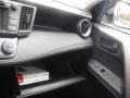 Super White - RAV4 XLE AWD Photo No. 25