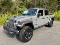 Front 3/4 View of 2021 Gladiator Mojave 4x4