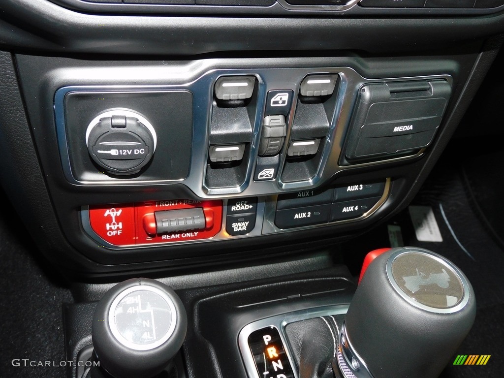 2021 Jeep Wrangler Unlimited Rubicon 4x4 Controls Photo #140009854