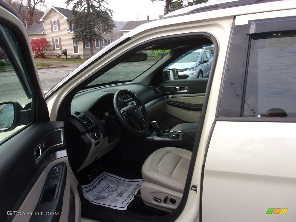 2018 Explorer XLT 4WD - Platinum Dune / Ebony Black photo #13