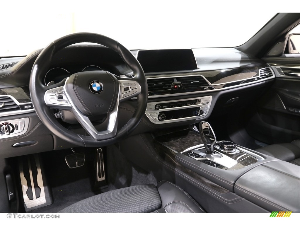 2018 7 Series 750i xDrive Sedan - Carbon Black Metallic / Black photo #10