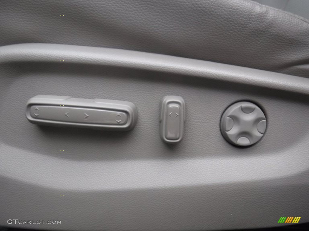 2019 Odyssey EX-L - Forest Mist Metallic / Beige photo #22