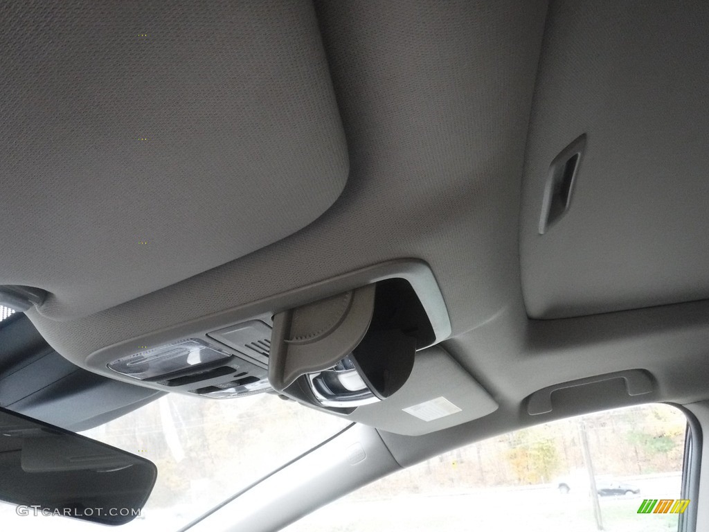 2019 Odyssey EX-L - Forest Mist Metallic / Beige photo #26