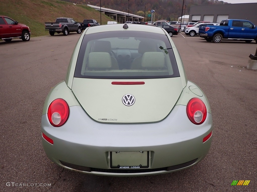 2006 New Beetle 2.5 Coupe - Gecko Green Metallic / Cream photo #9