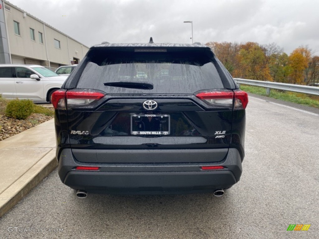2021 RAV4 XLE AWD - Midnight Black Metallic / Light Gray photo #17