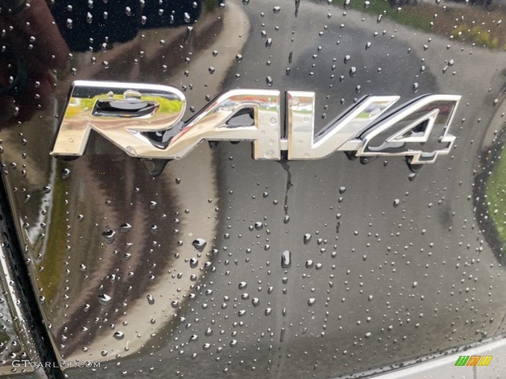 2021 RAV4 XLE AWD - Midnight Black Metallic / Light Gray photo #31