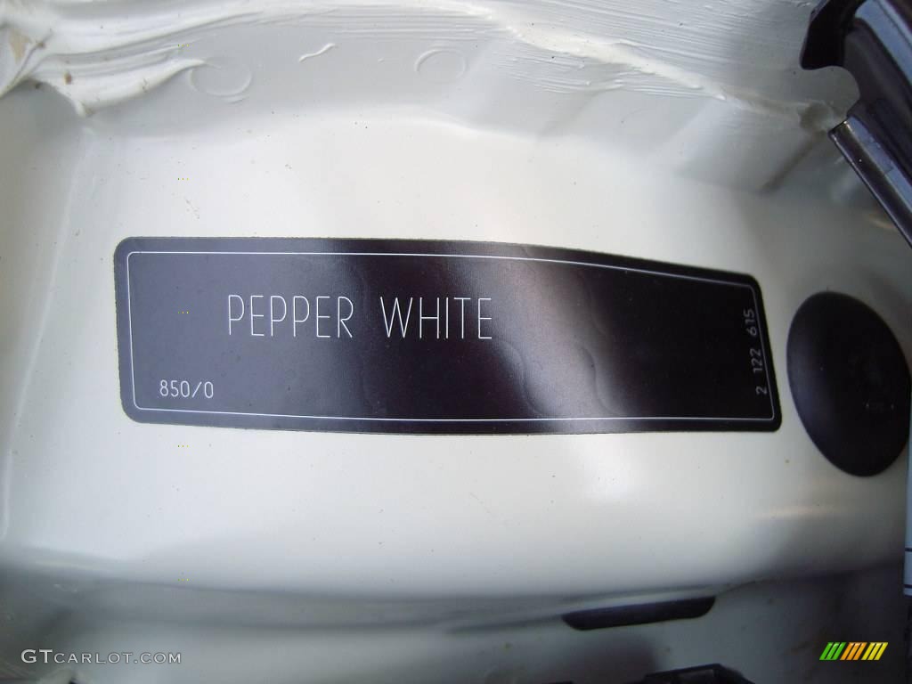 2009 Cooper John Cooper Works Hardtop - Pepper White / Black/Grey photo #47