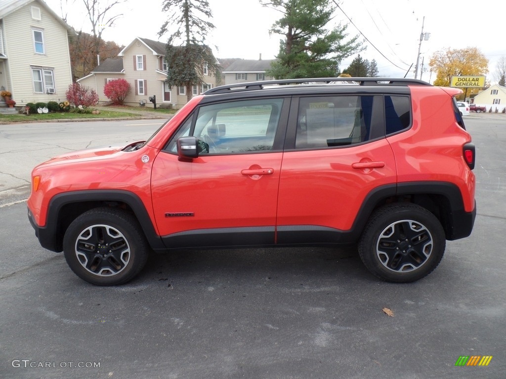 2017 Renegade Trailhawk 4x4 - Omaha Orange / Black photo #11