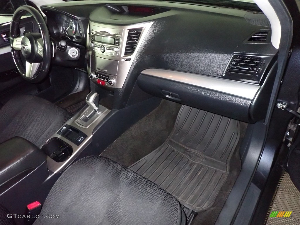 2011 Outback 2.5i Premium Wagon - Graphite Gray Metallic / Off Black photo #26