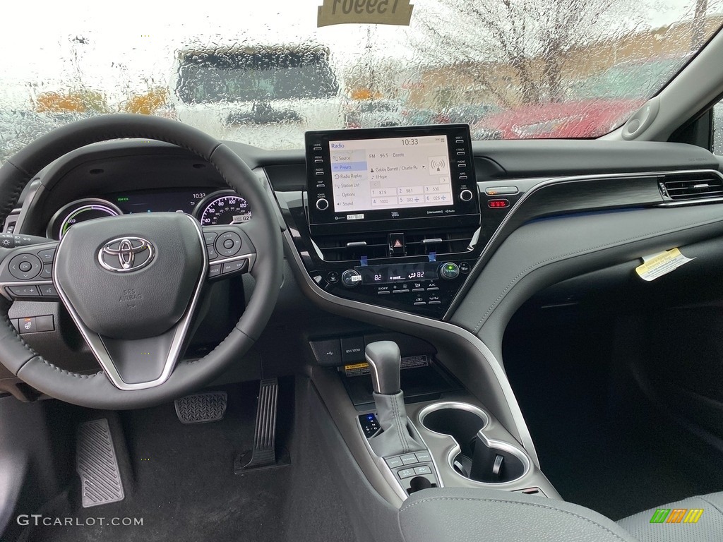 2021 Toyota Camry XLE Hybrid Dashboard Photos
