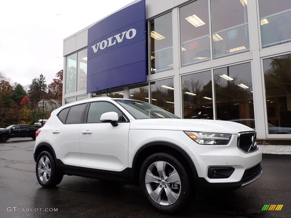 Crystal White Metallic 2021 Volvo XC40 T5 Momentum AWD Exterior Photo #140029864
