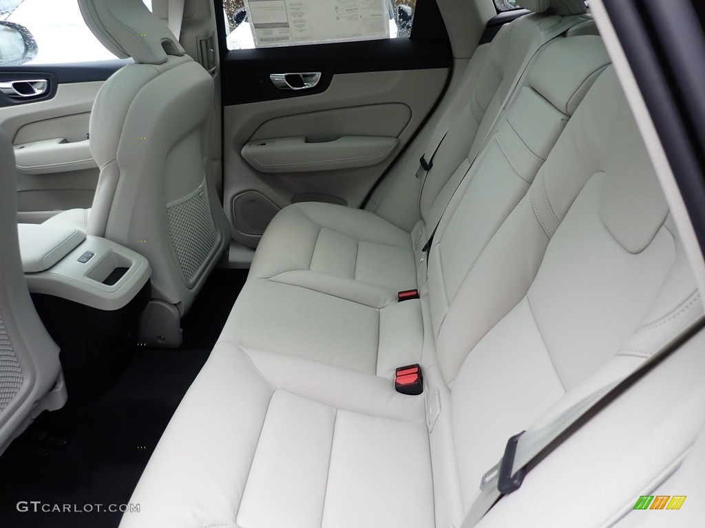 Blonde/Charcoal Interior 2021 Volvo XC60 T5 AWD Momentum Photo #140030682