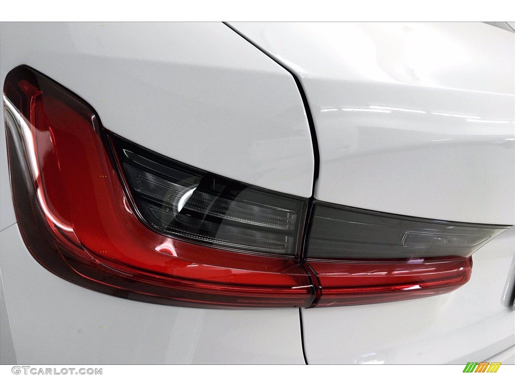2021 3 Series 330i Sedan - Alpine White / Black photo #15