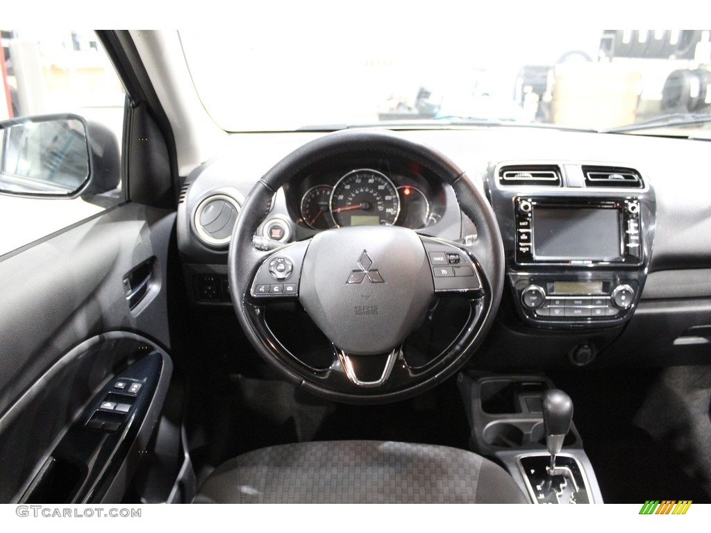2017 Mitsubishi Mirage SE Black Dashboard Photo #140031913