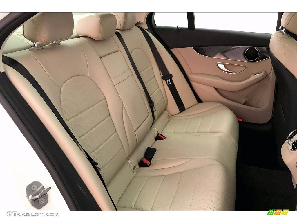 Silk Beige/Black Interior 2017 Mercedes-Benz C 300 4Matic Sedan Photo #140031984