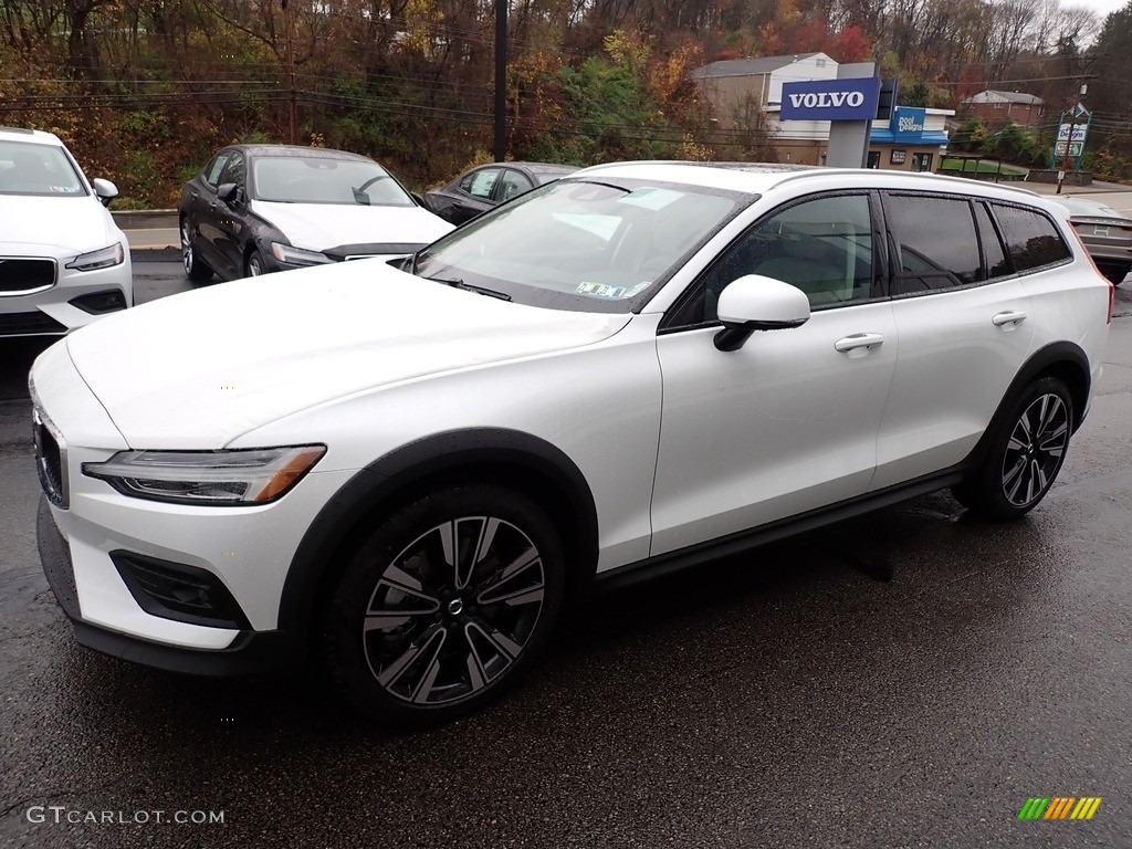 Crystal White Metallic 2021 Volvo V60 Cross Country T5 AWD Exterior Photo #140032249