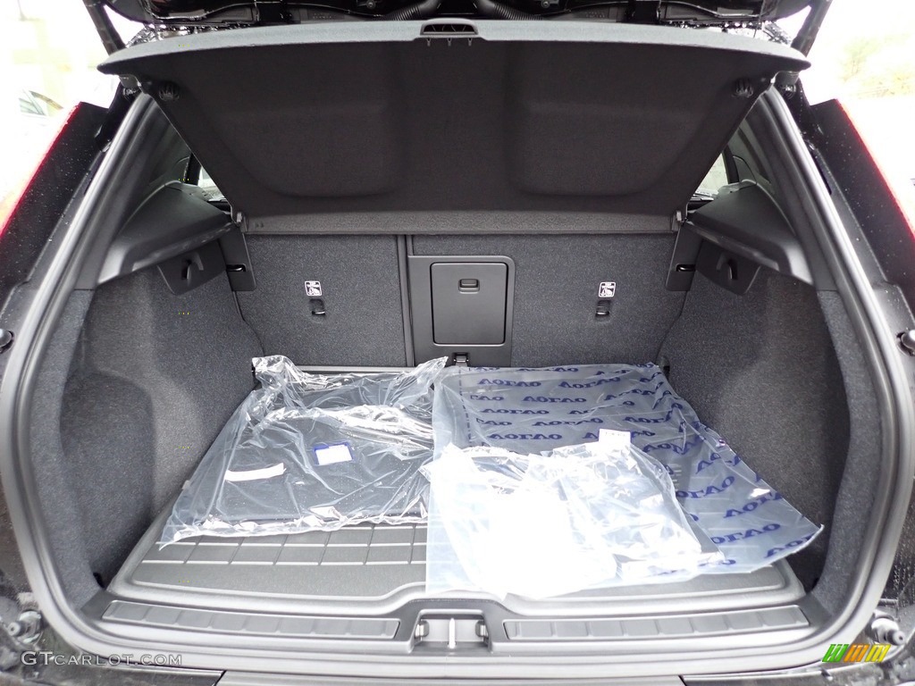 2021 Volvo XC40 T5 Momentum AWD Trunk Photo #140032540